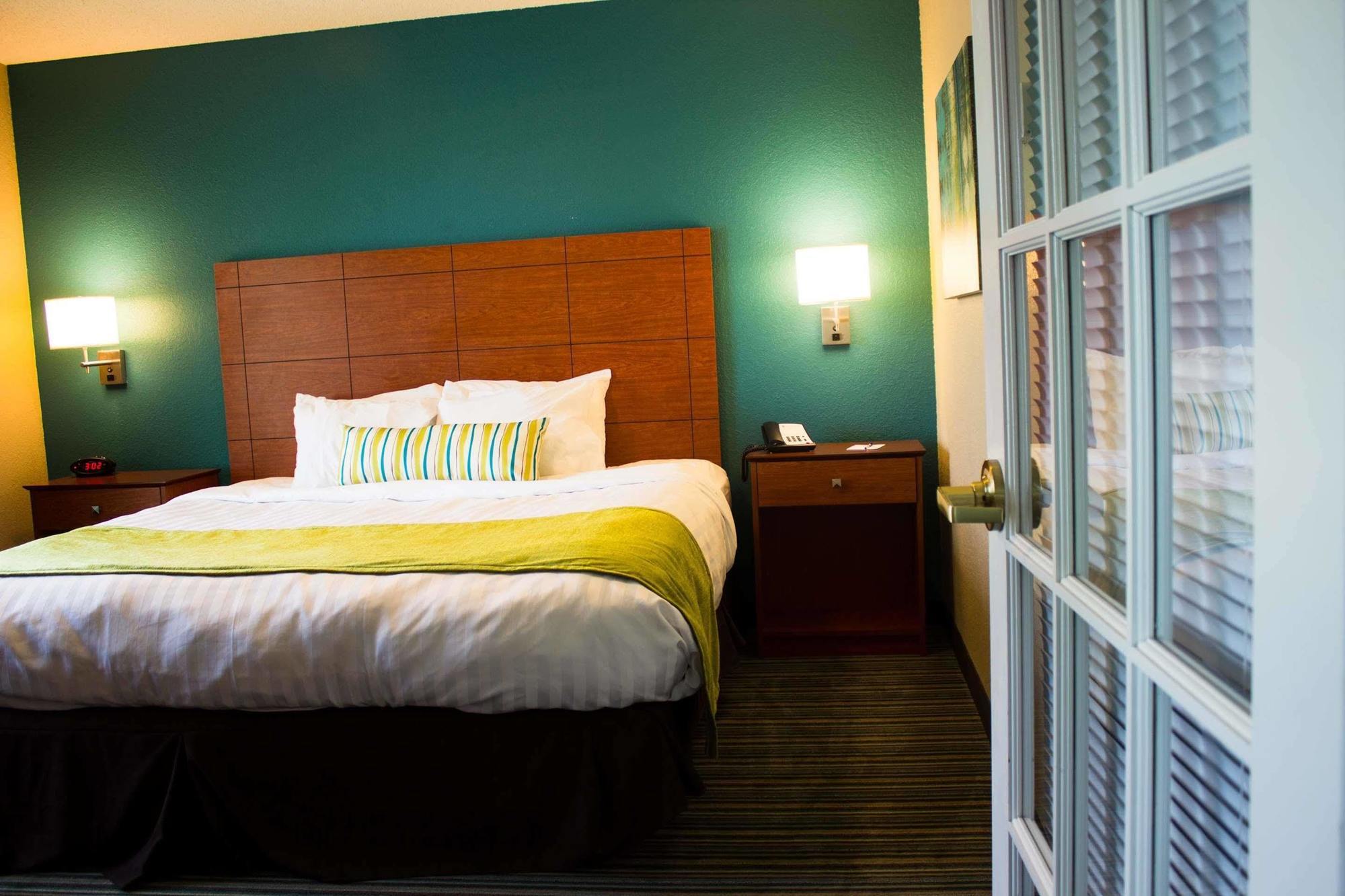 Western Inn&suites Hotel